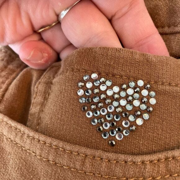 Dream Jeans by Quacker Factory in cinnamon w/rhinestone pockets & accents - Picture 7 of 11